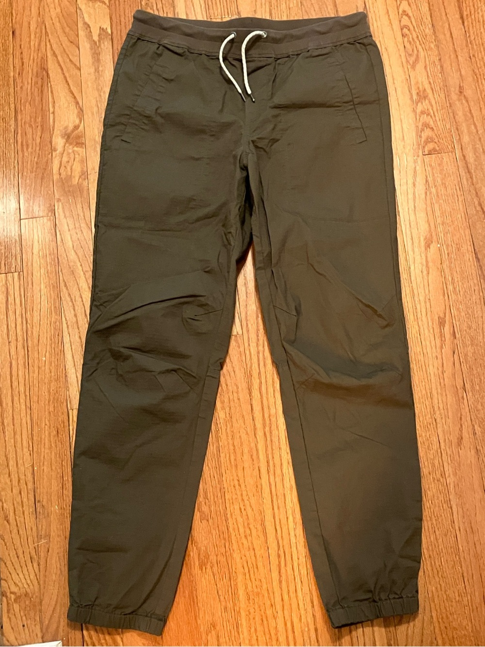 Vuori Men’s Lightweight Joggers